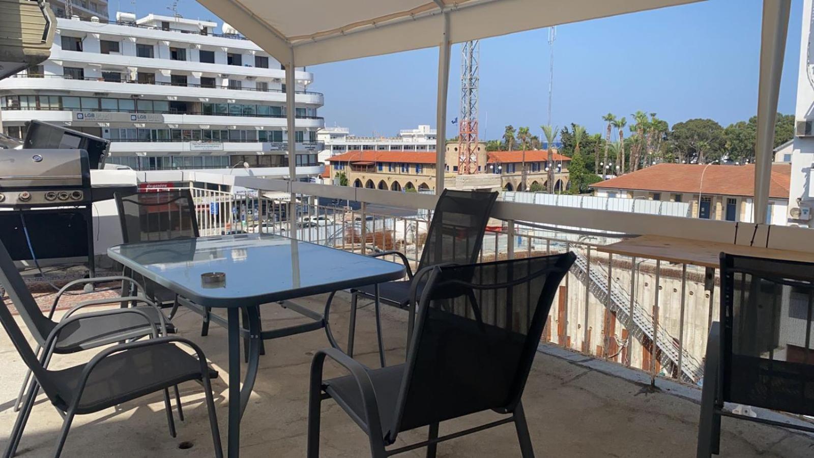 Citycenter Rooms Next To The Beach ラルナカ エクステリア 写真